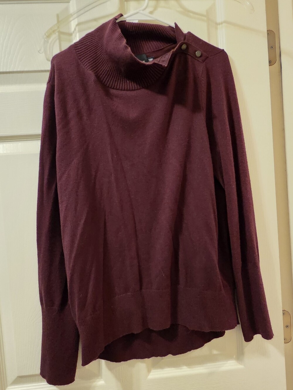 Calvin Klein Women's Burgundy Button-Shoulder Knit Sweater